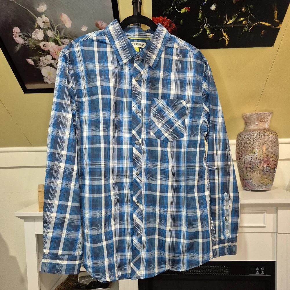 Magellan Outdoors Men's Blue and White Plaid Shirt 1749/425